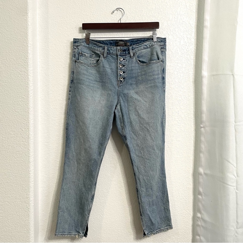 Torrid Womens Jeans Denim Light Wash Button Fly High Rise Straight Size 12